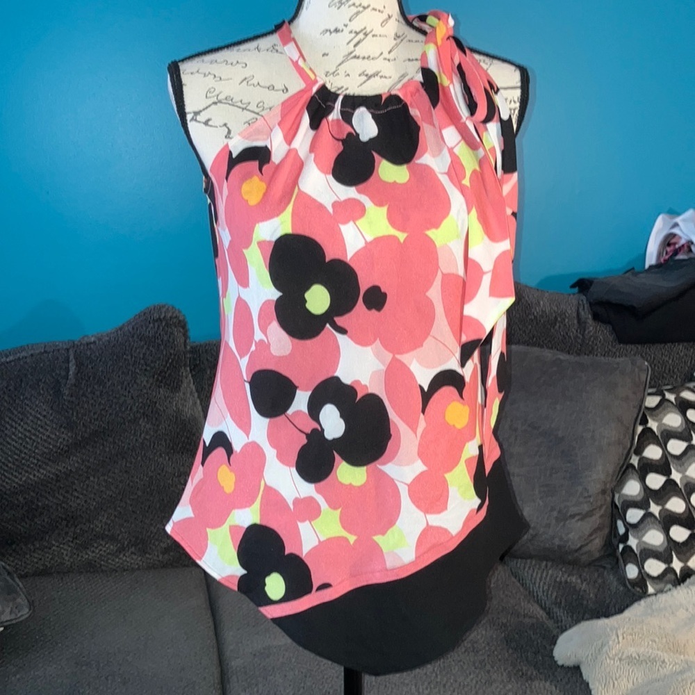 🎉4 for $20 NY&CO Tie Neck Sleeveless Blouse, Small